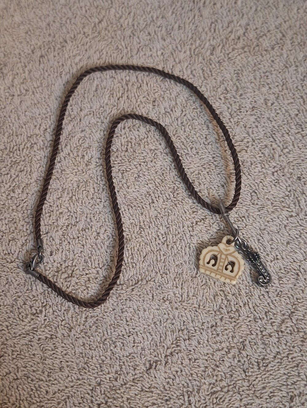 Juicy Couture Gem And Crowned Cord Necklace 16